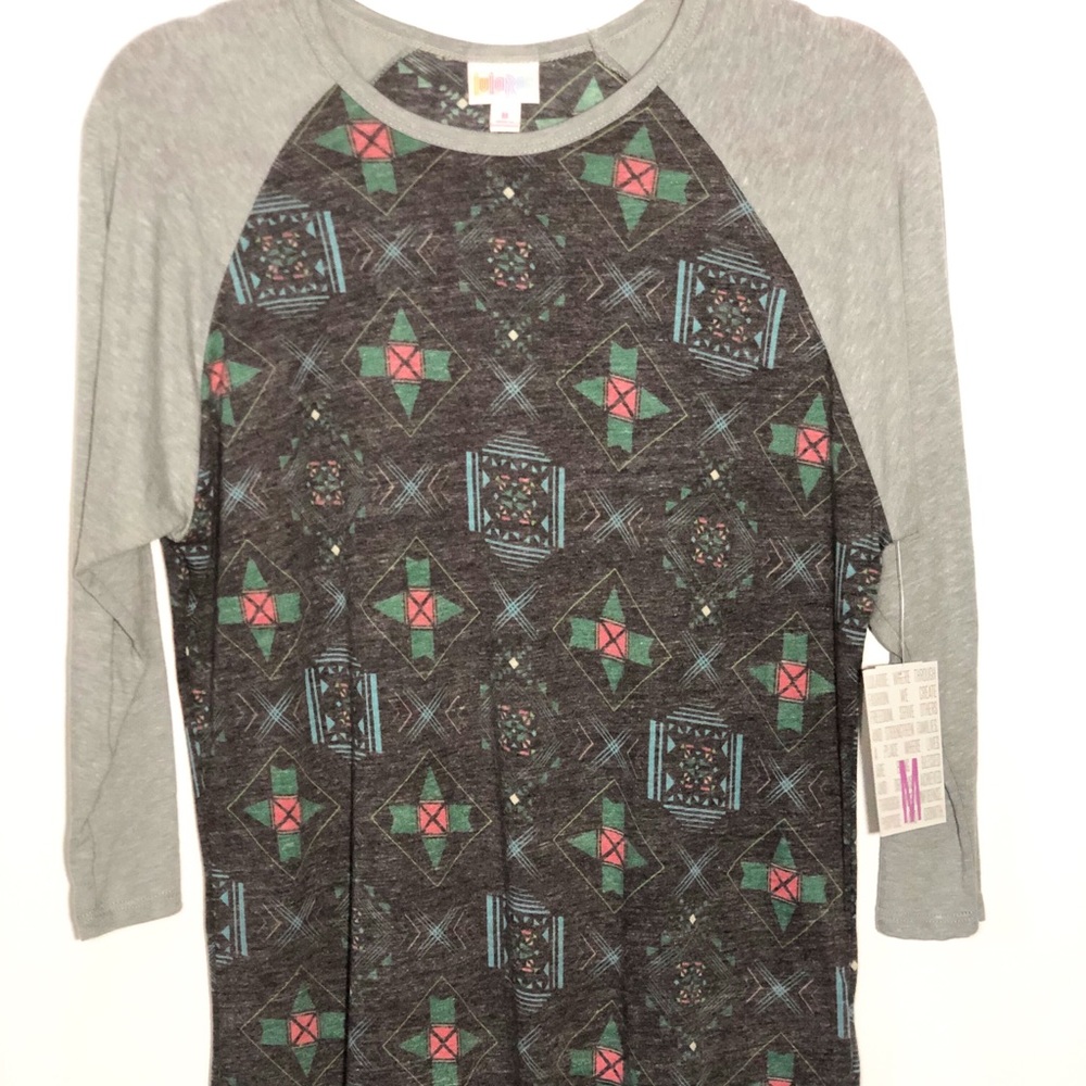 LuLaRoe Randy Tee NWT Medium